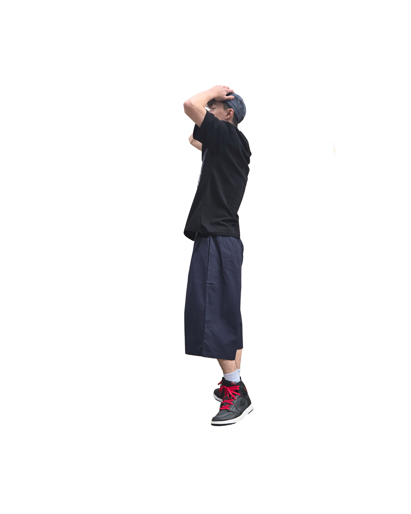 Wide-Leg Bio Linen Bermuda Shorts  [Styled on Him]