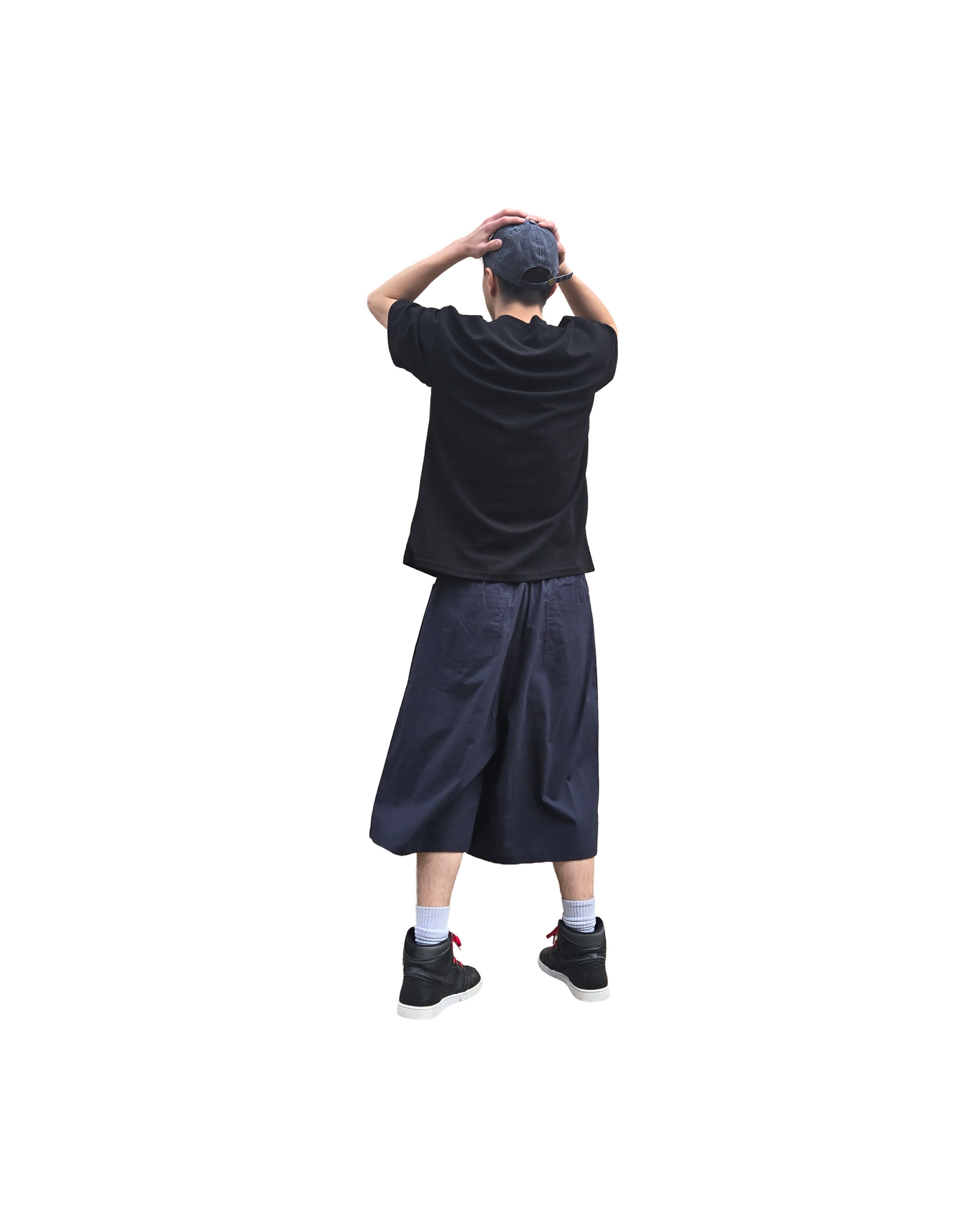 Wide-Leg Bio Linen Bermuda Shorts  [Styled on Him]