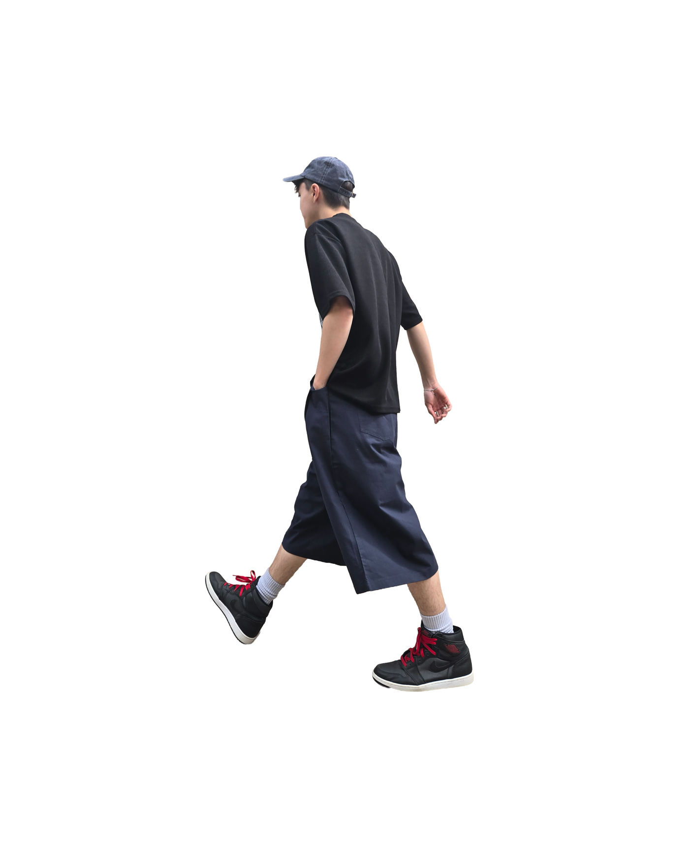 Wide-Leg Bio Linen Bermuda Shorts  [Styled on Him]
